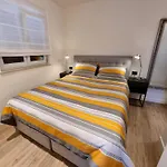 Fuer 3 Personen In Der Naehe Des Stadtzentrums By Interhome Appartement *