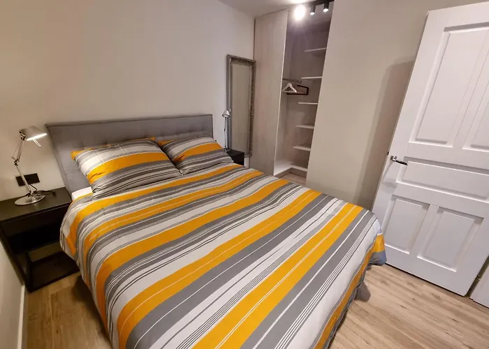 Appartement Fuer 3 Personen In Der Naehe Des Stadtzentrums By Interhome